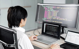 海门 api php源码,下载的php源码怎么运行呢？